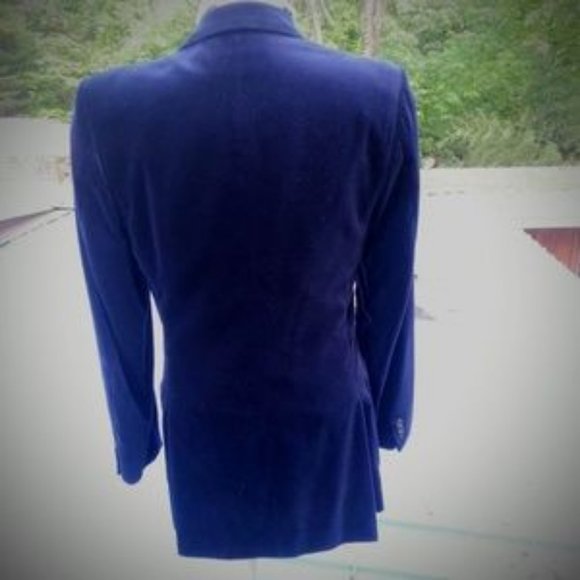 Yves St. Laurant Vintage 1960's Men's Blue Velvet Dinner Smoking Jacket LIKE NEW - Picture 9 of 12
